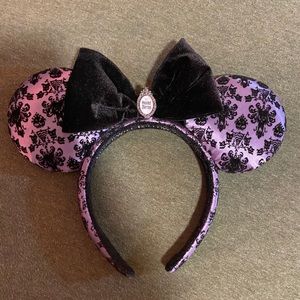 Disney Haunted Mansion Minnie Ears